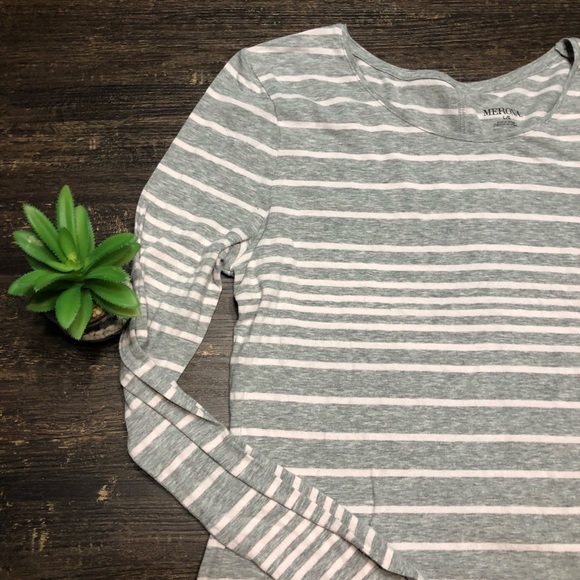 Merona ~ Top - Picture 2 of 4